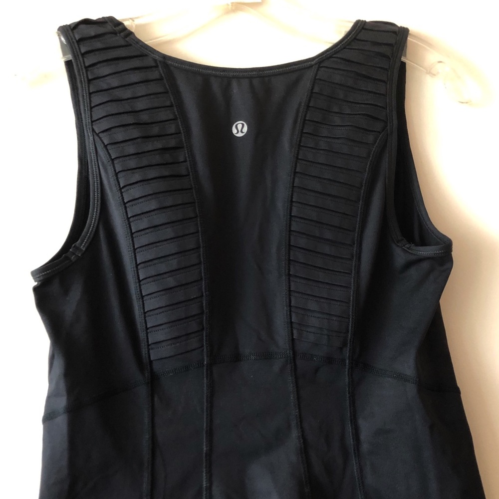 LULULEMON TOP